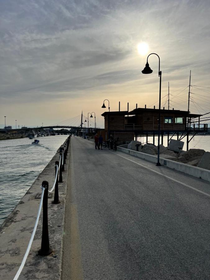 "Casa Incantevole" Fronte Mare Pescara - Appartamento Via Buozzi Exteriör bild