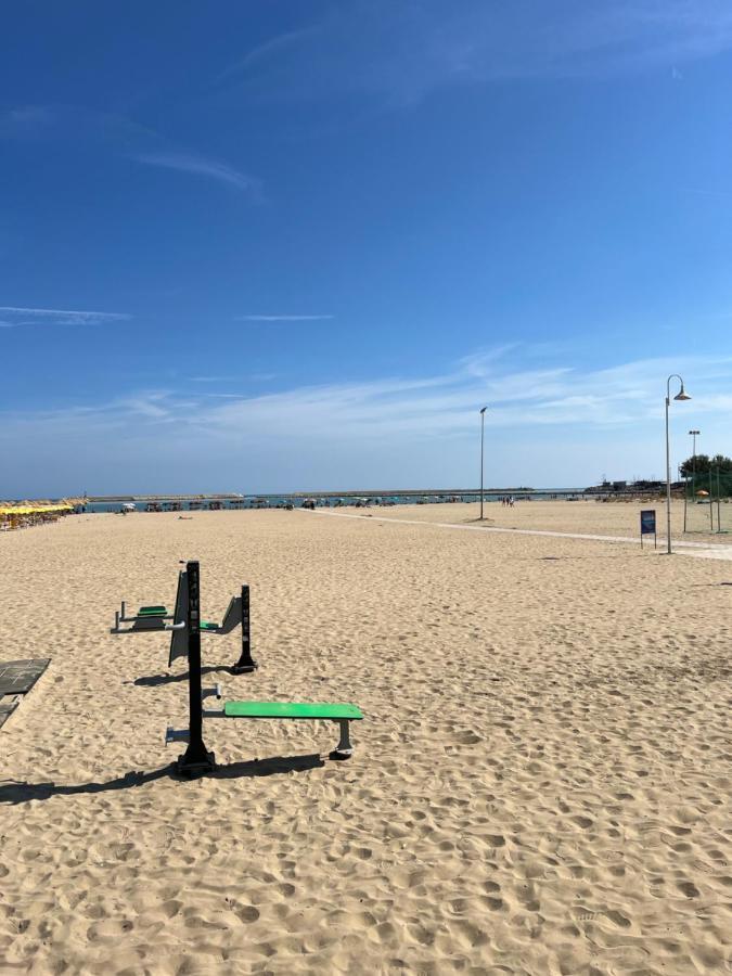 "Casa Incantevole" Fronte Mare Pescara - Appartamento Via Buozzi Exteriör bild